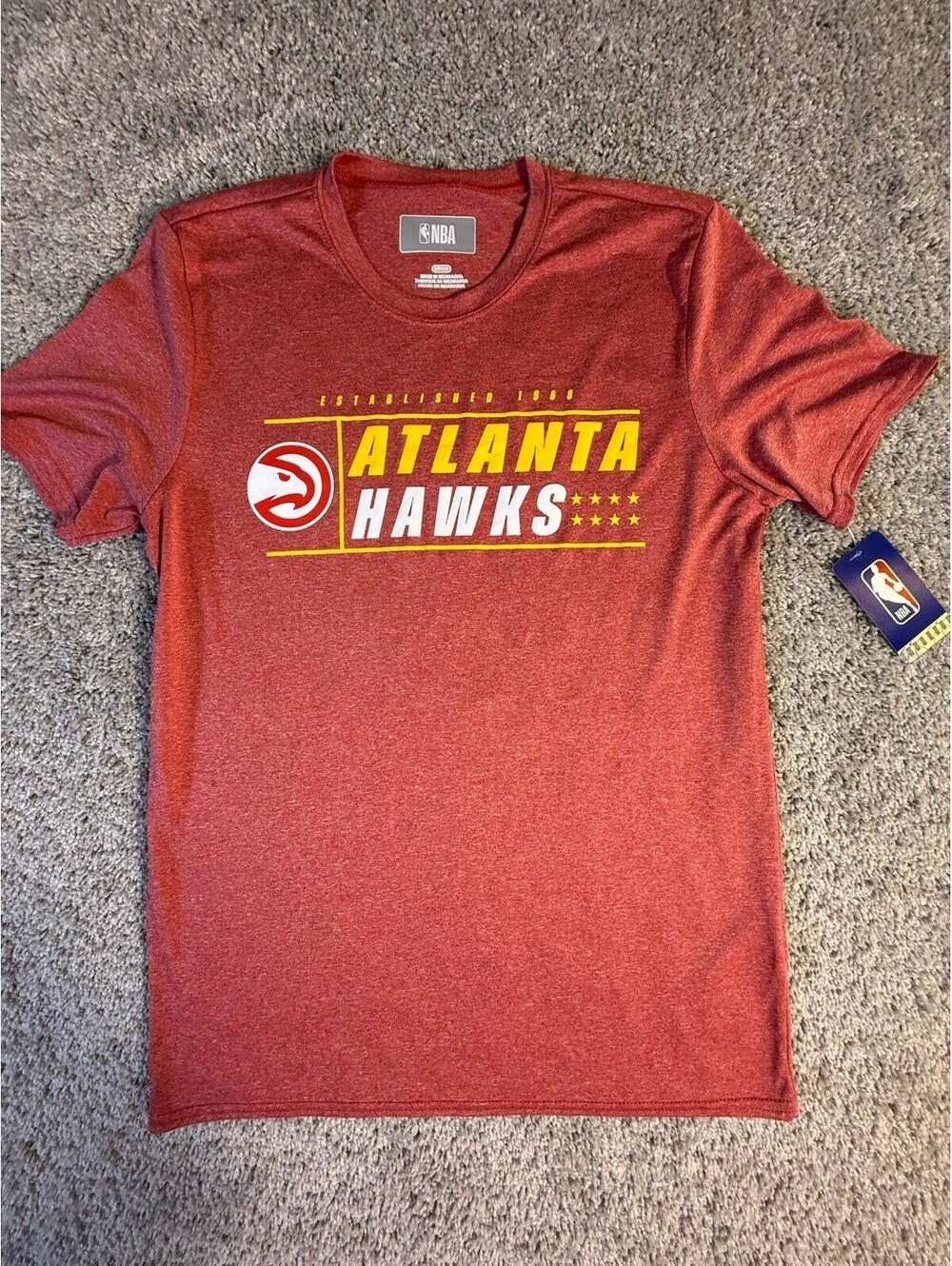 NWT NBA Atlanta Hawks Short Sleeve Shirt Red Unisex Adult Size Small